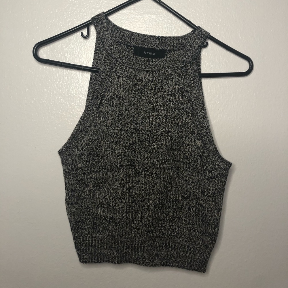 Cropped knitted tank top